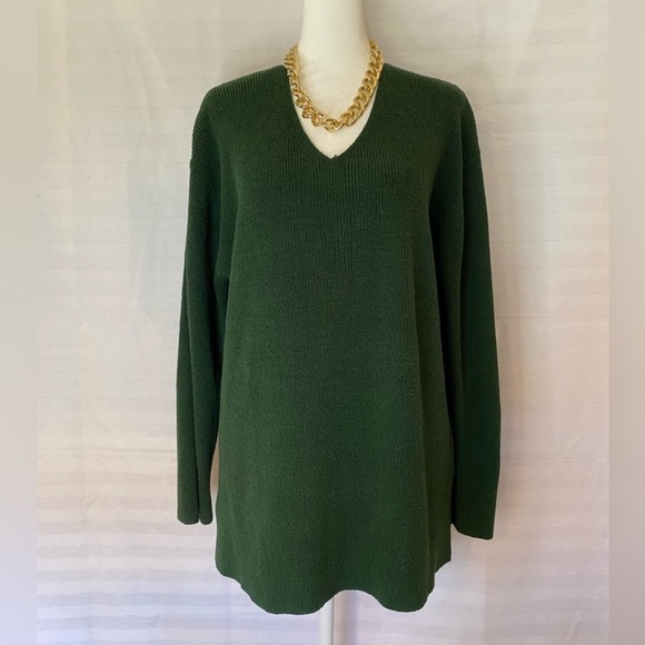 Forest Green V Neck Rib Knit Sweater Cozycore Longer Length Medium Jewel Tone - Picture 2 of 16